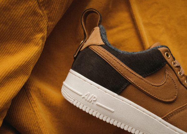 Nike Sneakers - Image 4
